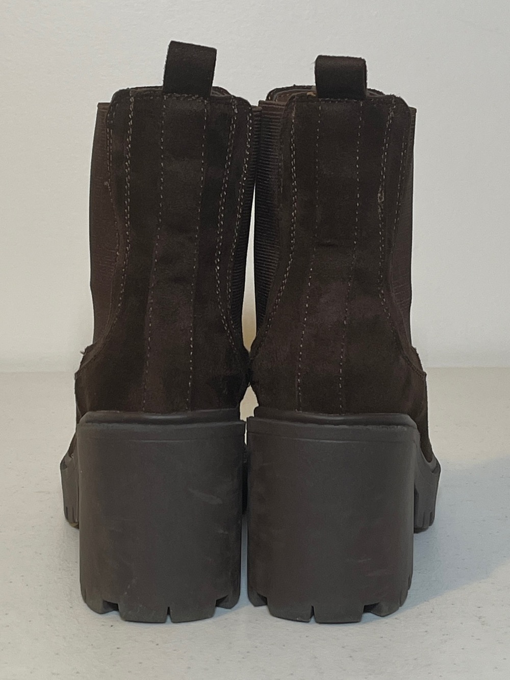 Joe Fresh Women's Chunky Chelsea Boot in Dark Brown - Picture 2 of 6